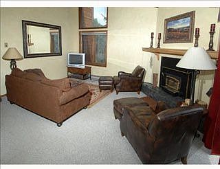 2nd image of 816 W Beaver Creek Blvd APT A-6