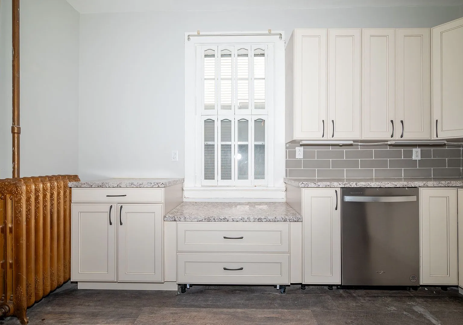 2 Bed / 1 Bath Duplex Downtown Madison WI — Photo 3