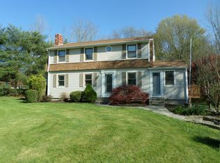 18 Rogler Farm Rd, Smithfield, RI 02917