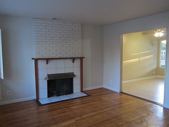 5th image of 2087 Orlando Dr
