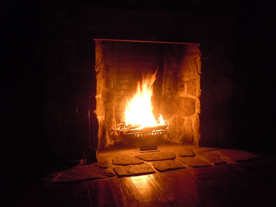 2nd image of 203 New London Rd