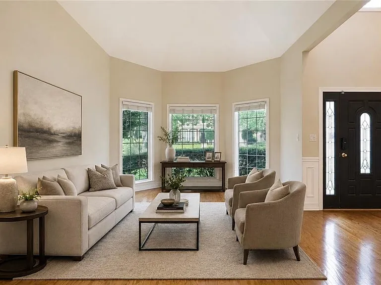 1167 Druid Walk — Photo 3