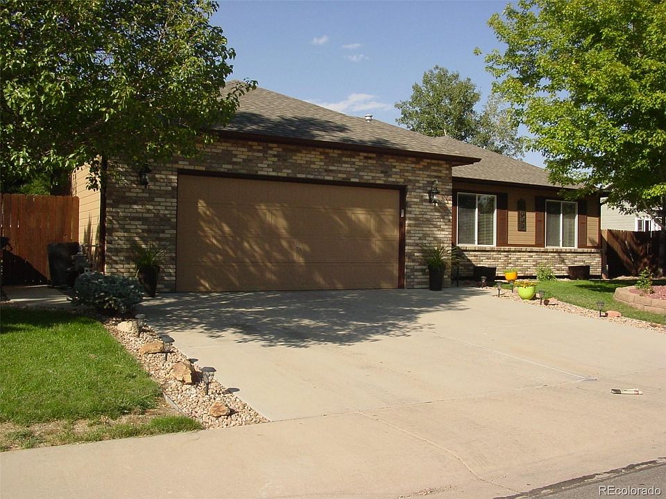 1st image of 410 Harrow Ln