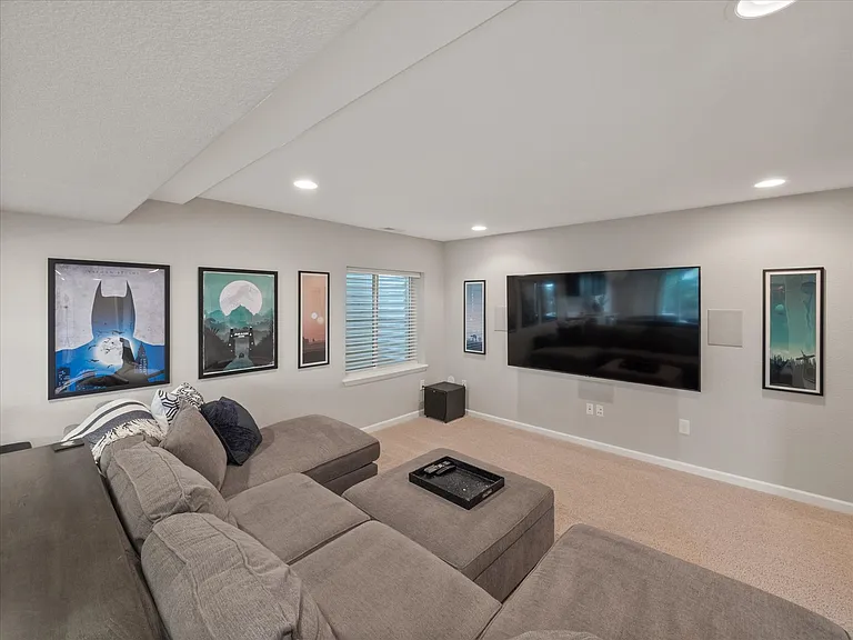 1048 Orion Way — Photo 47