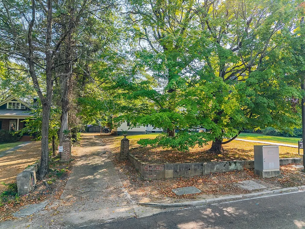 1 bed, $1,600 — Photo 4