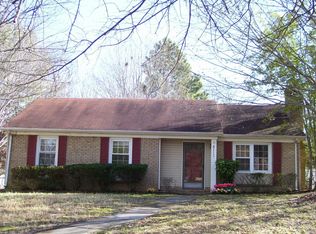 8113 Cricket Glen Ct, Charlotte, NC 28226