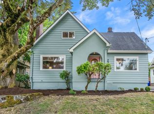 2900 NE Knott St, Portland, OR 97212
