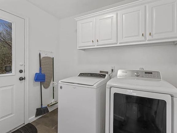 3rd image of 3606 Kayewood Dr