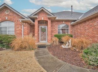 2849 Sterling Dr, Edmond, OK 73012