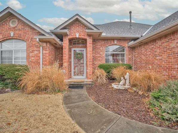 2849 Sterling Dr, Edmond, OK 73012