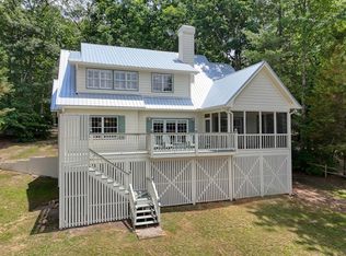 359 Mountain Trl, Hiawassee, GA 30546
