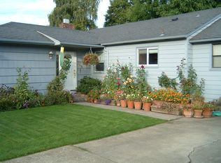 965 Calvin St, Eugene, OR 97401