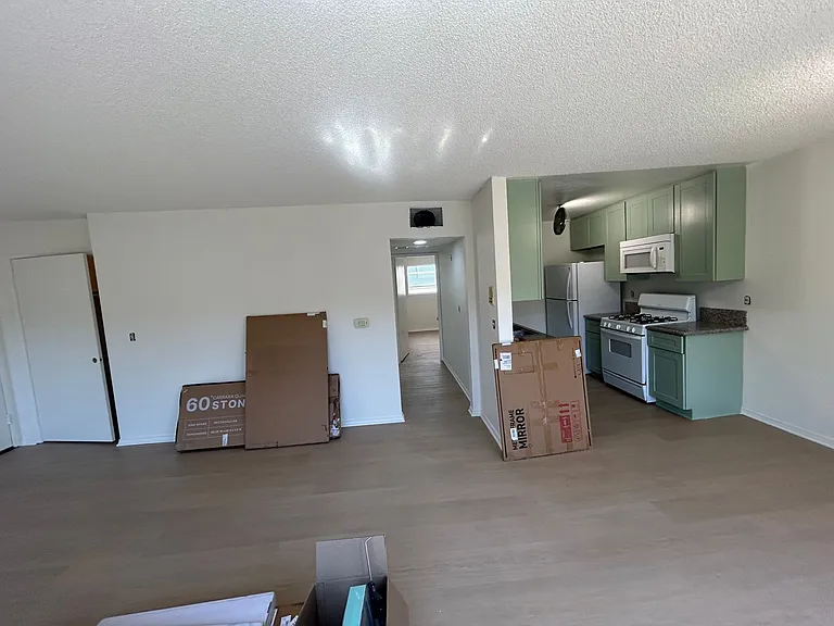 4108 Whitsett Ave — Photo 28