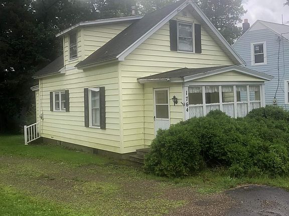 2nd image of 1764 Forest Avenue Ext