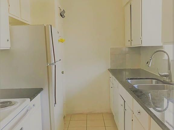 4th image of 4238 Belle Park Dr