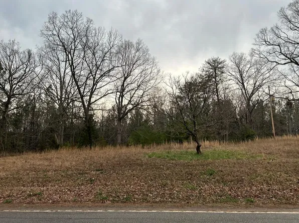 847 Bear Creek Rd, Blacksburg, SC 29702
