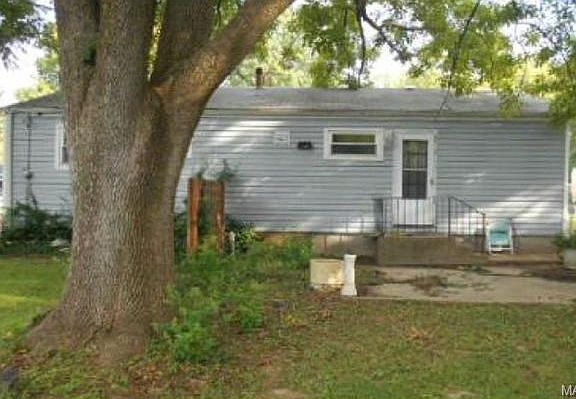 2nd image of 1110 Penhurst Dr
