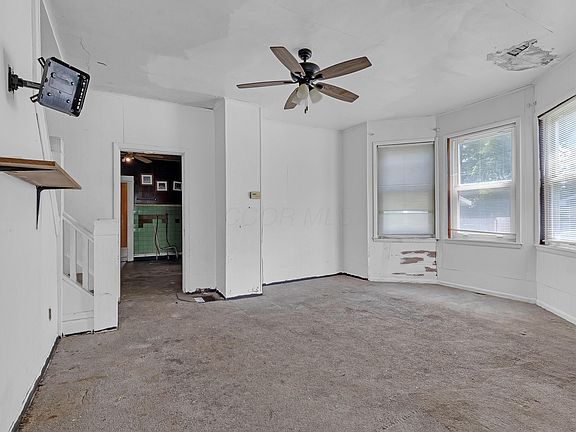 5th image of 116 Clarendon Ave