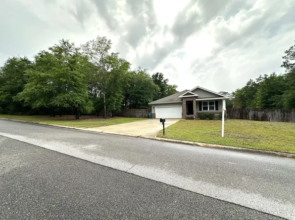 3481 Sparco Dr, Crestview, FL 32539