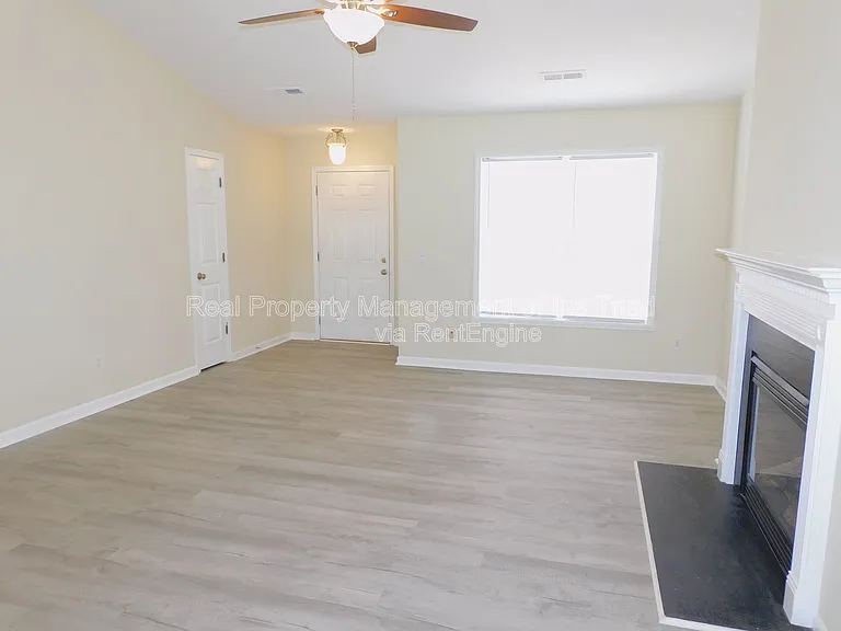 1856 Oakhurst Park Ln — Photo 3