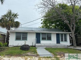 14 Izlar Ave, Tybee Island, GA 31328