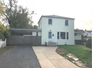 315 Thornton St, Lockport, IL 60441