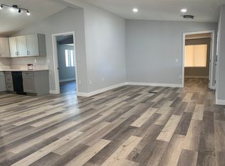 420 Cox Ave, Overton, NV 89040