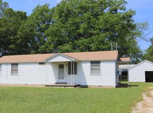 919 Fisher Rd, Longview, TX 75604