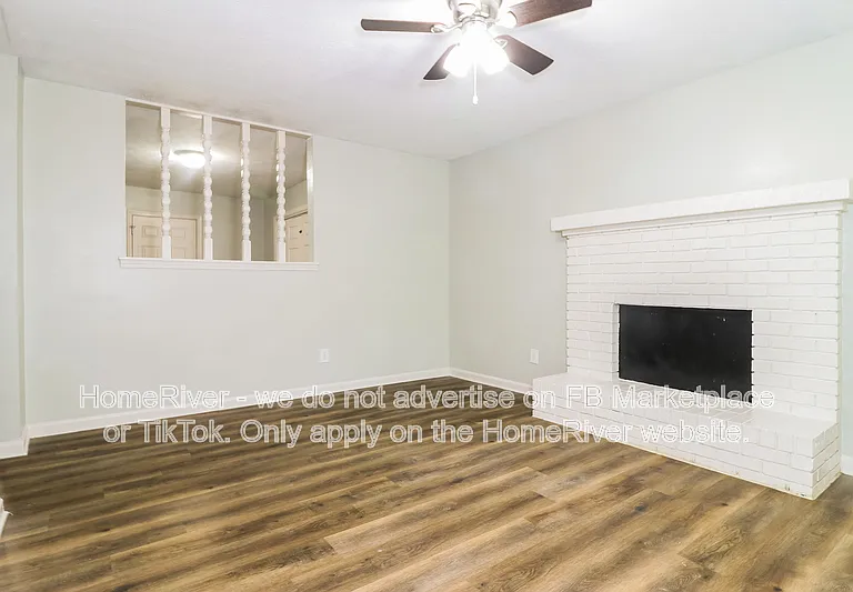 4636 Vintage Ln — Photo 2