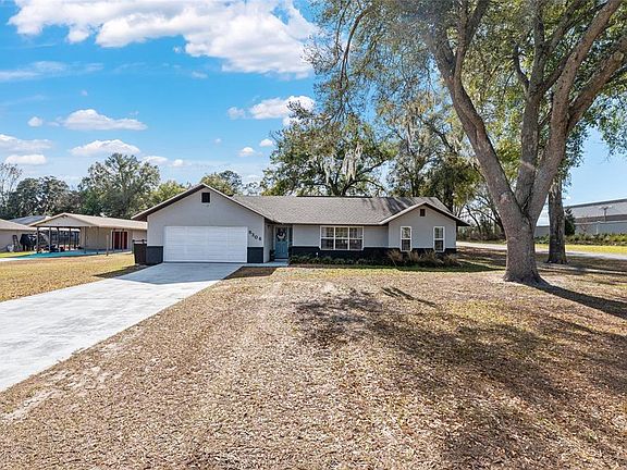 3rd image of 8306 SW 100th Lane Rd