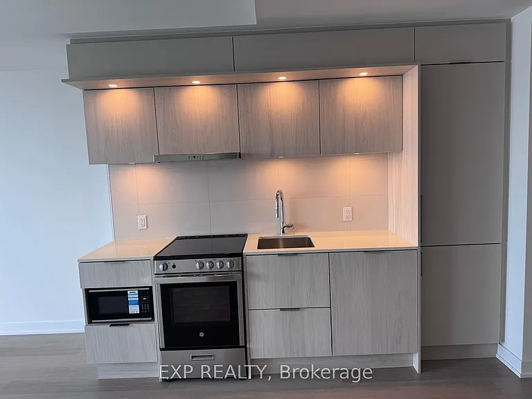 448 Burnhamthorpe Rd W #4407 — Photo 6