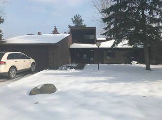 808 Fairway Cir, Baldwinsville, NY 13027