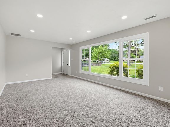 5th image of 4857 Reed Rd