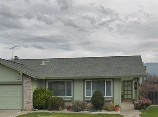 989 Holly Ave, Rohnert Park, CA 94928