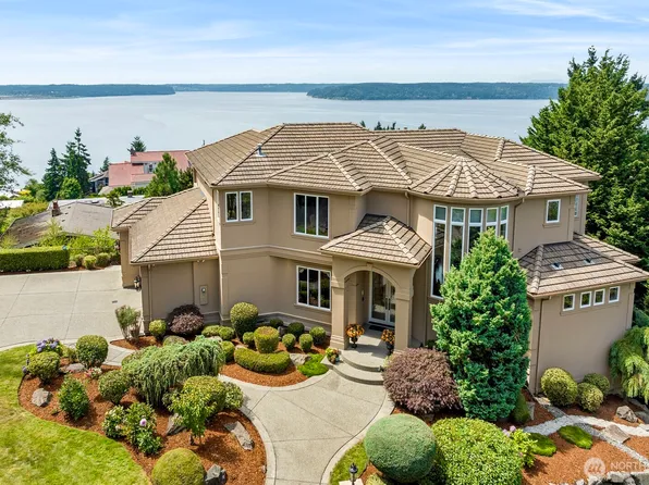 1705 61st Street NE, Tacoma, WA 98422