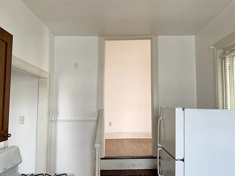 3918 Terrace St — Photo 9