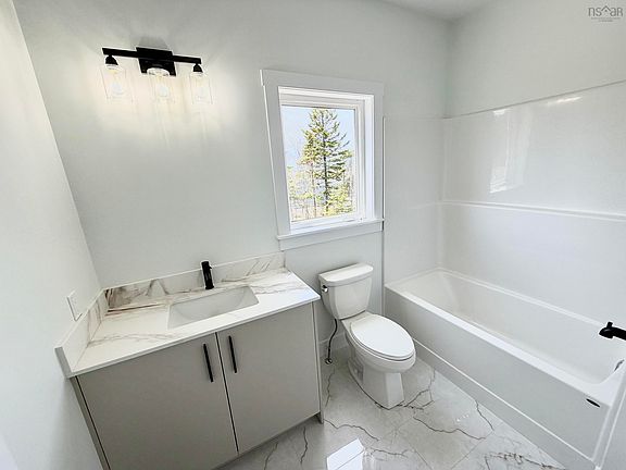 4th image of 32 Raihaven Ln