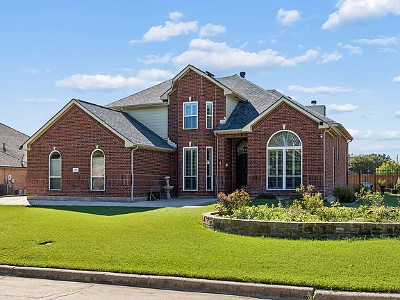 4th image of 27 Monterey Dr