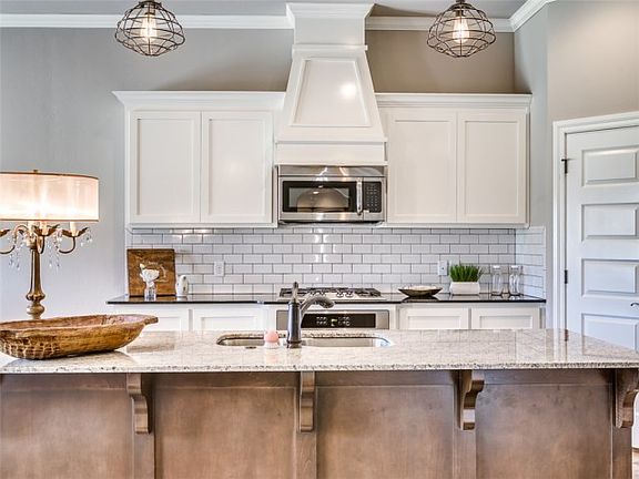 4th image of 5712 St James Pl
