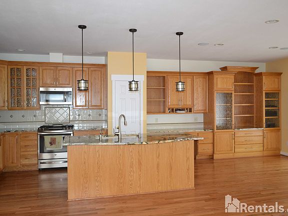 4th image of 7324 McCormick Woods Dr SW