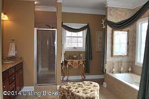 5th image of 622 Kingswood Dr