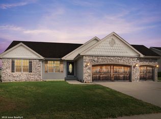 704 N O St, Indianola, IA 50125