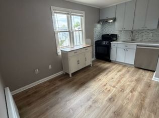 37 Center St, Belleville, NJ 07109