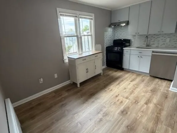 37 Center St, Belleville, NJ 07109