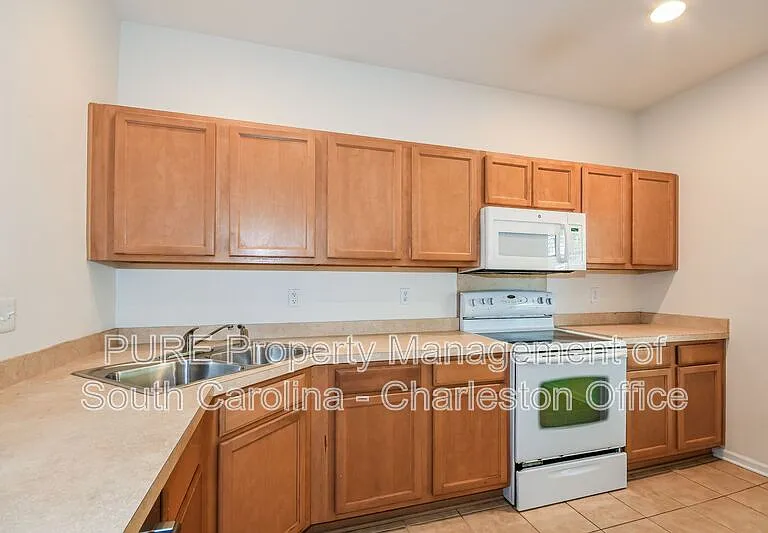 169 Dorothy Dr — Photo 5