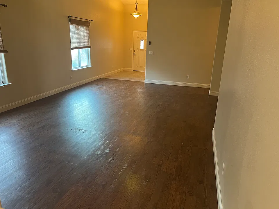 1559 Lemon Ave
