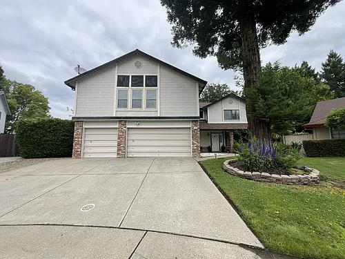 434 Taggert Ct Photo 1