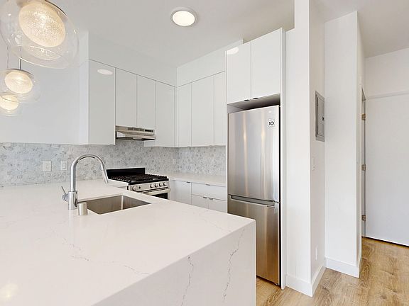 4th image of 400 Page St APT 205