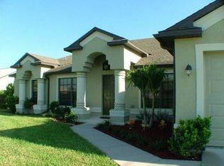 223 SW 15th Ter, Cape Coral, FL 33991