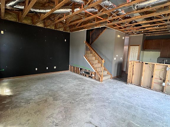 3rd image of 15359 Foliage Ave Unit 501